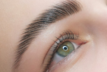 Volume vs Classic vs Hybrid: What type of lash extensions should I get?